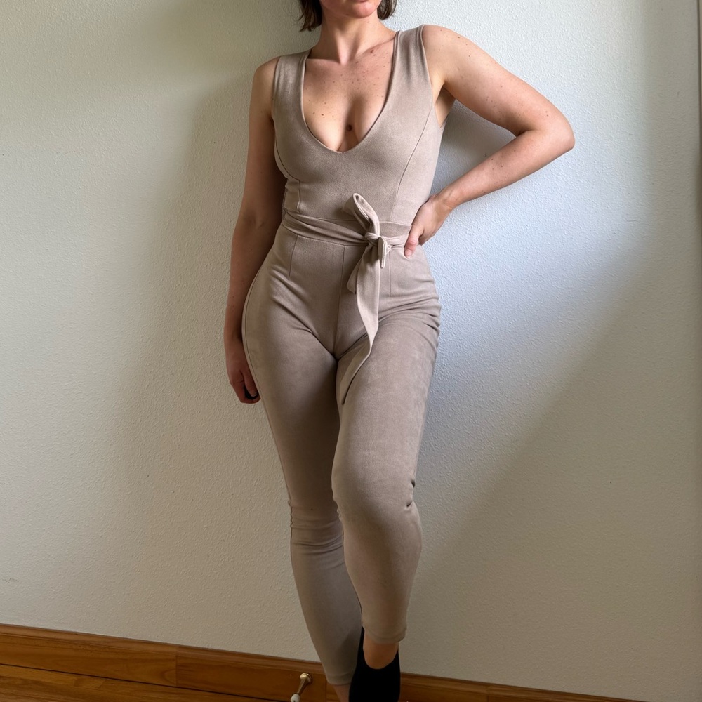 Bebe Taupe Tan Sleeveless Jumpsuit Faux Suede size XS